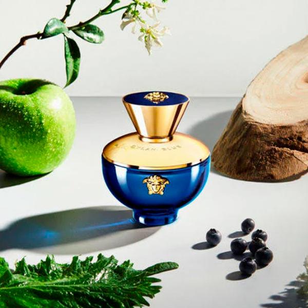 Parfum pentru femei Versace Dylan Blue Pour Femme Apă de parfum / Fructat photo 4 Parfum pentru femei Versace Dylan Blue Pour Femme Apă de parfum / Fructat photo 4