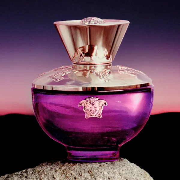 Парфюм для женщин Versace Dylan Purple Парфюмерная вода / Фруктовый photo 3 Парфюм для женщин Versace Dylan Purple Парфюмерная вода / Фруктовый photo 3