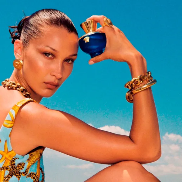Парфюм для женщин Versace Dylan Blue Pour Femme Парфюмерная вода / Фруктовый photo 5 Парфюм для женщин Versace Dylan Blue Pour Femme Парфюмерная вода / Фруктовый photo 5