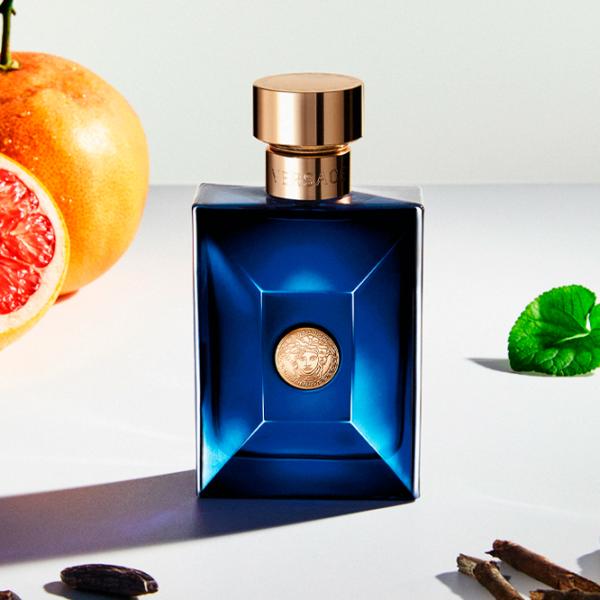 Parfum pentru bărbați Versace DYLAN BLUE Apă de toaletă / Fougere photo 2 Parfum pentru bărbați Versace DYLAN BLUE Apă de toaletă / Fougere photo 2
