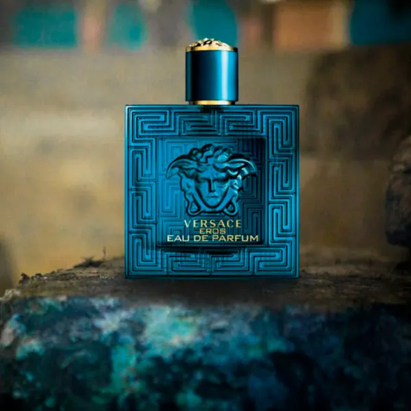 Parfum pentru bărbați Versace Eros  Apă de parfum / Ambră photo 4 Parfum pentru bărbați Versace Eros  Apă de parfum / Ambră photo 4