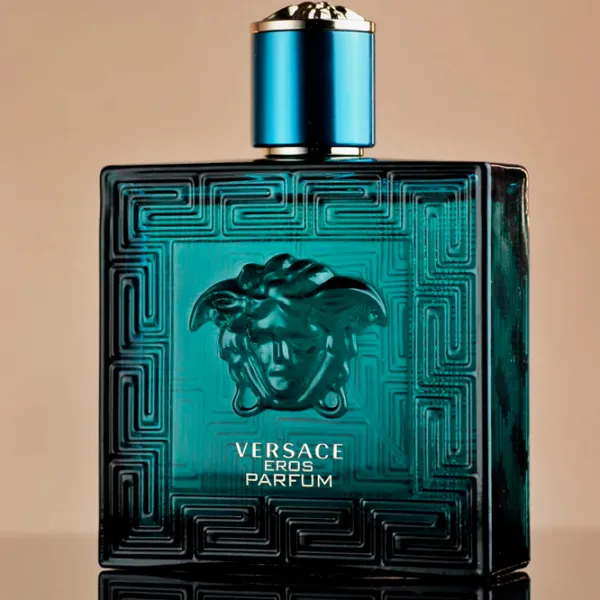 Parfum pentru bărbați Versace Eros Parfum Apă de parfum / Fougere photo 3 Parfum pentru bărbați Versace Eros Parfum Apă de parfum / Fougere photo 3