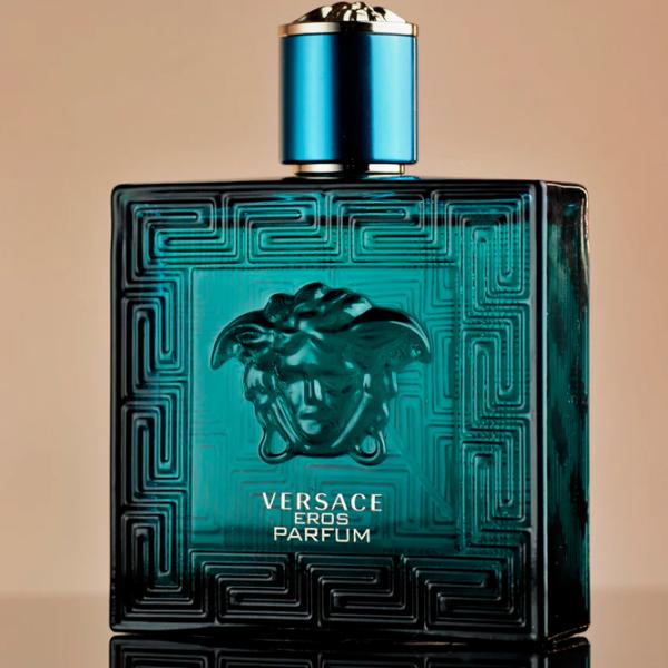 Parfum pentru bărbați Versace Eros Parfum Apă de parfum / Fougere photo 3 Parfum pentru bărbați Versace Eros Parfum Apă de parfum / Fougere photo 3