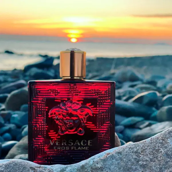 Parfum pentru bărbați Versace Eros flame Apă de parfum / Picant photo 4 Parfum pentru bărbați Versace Eros flame Apă de parfum / Picant photo 4
