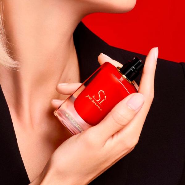 Parfum pentru femei Giorgio Armani Si Passione Intense Apă de parfum / Oriental photo 4