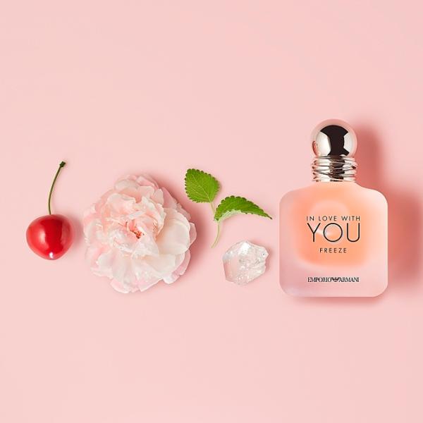 Parfum pentru femei Giorgio Armani In Love With You Freeze Apă de parfum / Fructat photo 4