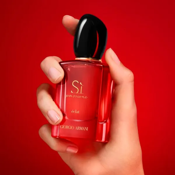 Parfum pentru femei Giorgio Armani SI PASSIONE ECLAT Apă de parfum / Chypre photo 3