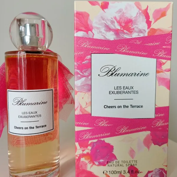 Parfum pentru femei BLUMARINE CHEERS ON THE TERRACE Apă de toaletă / Floral photo 7 Parfum pentru femei BLUMARINE CHEERS ON THE TERRACE Apă de toaletă / Floral photo 7
