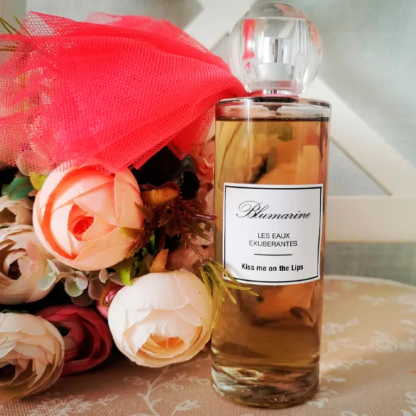 Parfum pentru femei BLUMARINE KISS ME ON THE LIPS Apă de toaletă / Oriental photo 6 Parfum pentru femei BLUMARINE KISS ME ON THE LIPS Apă de toaletă / Oriental photo 6