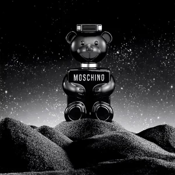 Parfum pentru bărbați Moschino Toy boy Apă de parfum / Picant photo 10 Parfum pentru bărbați Moschino Toy boy Apă de parfum / Picant photo 10