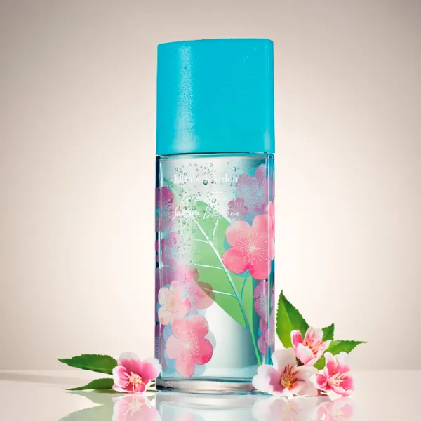 Parfum pentru femei Elizabeth Arden Sakura Blossom Apă de toaletă / Floral photo 2 Parfum pentru femei Elizabeth Arden Sakura Blossom Apă de toaletă / Floral photo 2