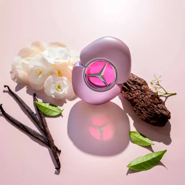 Парфюм для женщин Mercedes-Benz Woman Парфюмерная вода / Цветочный photo 4