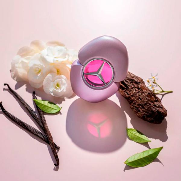 Парфюм для женщин Mercedes-Benz Woman Парфюмерная вода / Цветочный photo 4