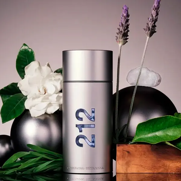 Парфюм для мужчин Carolina Herrera 212 NYC Men Туалетная вода / Ароматный photo 2 Парфюм для мужчин Carolina Herrera 212 NYC Men Туалетная вода / Ароматный photo 2