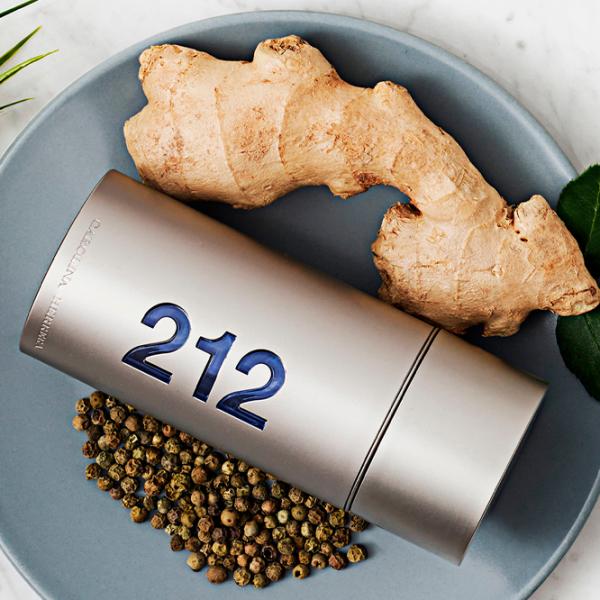Парфюм для мужчин Carolina Herrera 212 NYC Men Туалетная вода / Ароматный photo 5 Парфюм для мужчин Carolina Herrera 212 NYC Men Туалетная вода / Ароматный photo 5