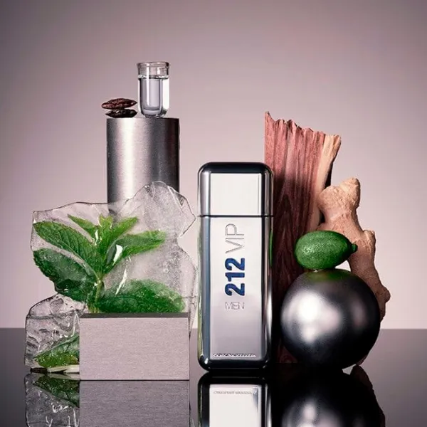 Parfum pentru bărbați Carolina Herrera 212 VIP MEN Apă de toaletă / Oriental photo 4