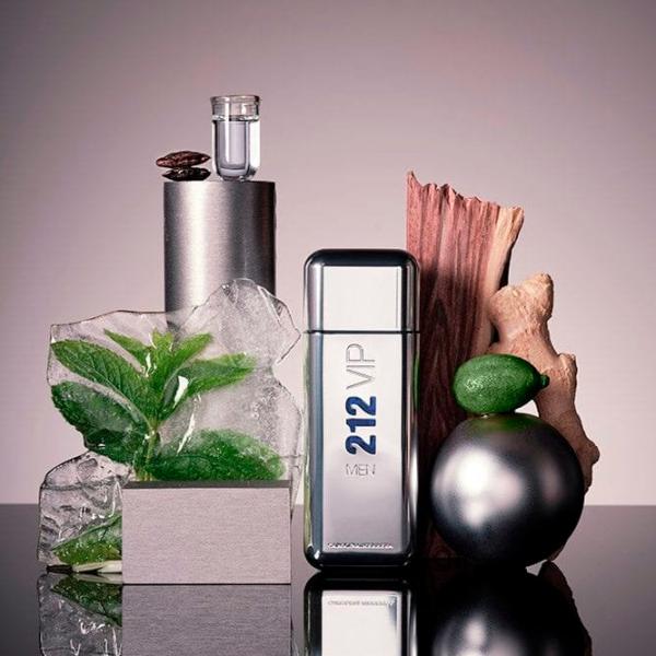 Parfum pentru bărbați Carolina Herrera 212 VIP MEN Apă de toaletă / Oriental photo 4