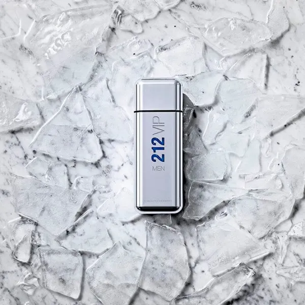 Parfum pentru bărbați Carolina Herrera 212 VIP MEN Apă de toaletă / Oriental photo 3 Parfum pentru bărbați Carolina Herrera 212 VIP MEN Apă de toaletă / Oriental photo 3