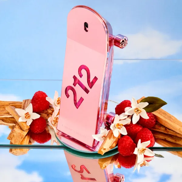 Parfum pentru femei Carolina Herrera Heroes for her Apă de parfum / Floral photo 3 Parfum pentru femei Carolina Herrera Heroes for her Apă de parfum / Floral photo 3