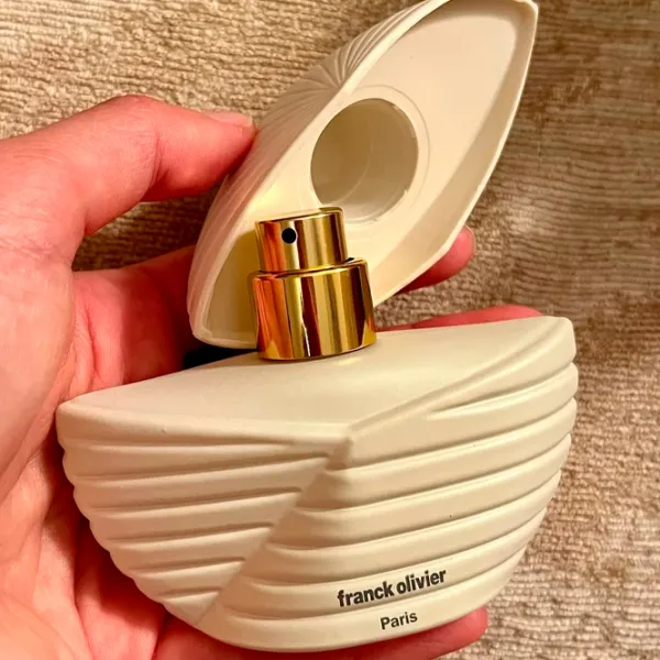 Parfum pentru femei Franck Olivier FEMME Apă de parfum / Fructat photo 5 Parfum pentru femei Franck Olivier FEMME Apă de parfum / Fructat photo 5