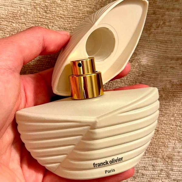 Parfum pentru femei Franck Olivier FEMME Apă de parfum / Fructat photo 5 Parfum pentru femei Franck Olivier FEMME Apă de parfum / Fructat photo 5