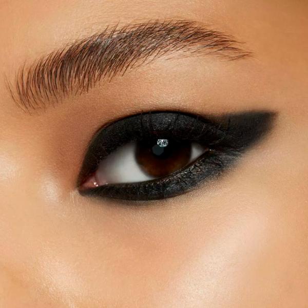 Карандаш для глаз MAC SJAT01A000  / Черный photo 2 Карандаш для глаз MAC SJAT01A000  / Черный photo 2