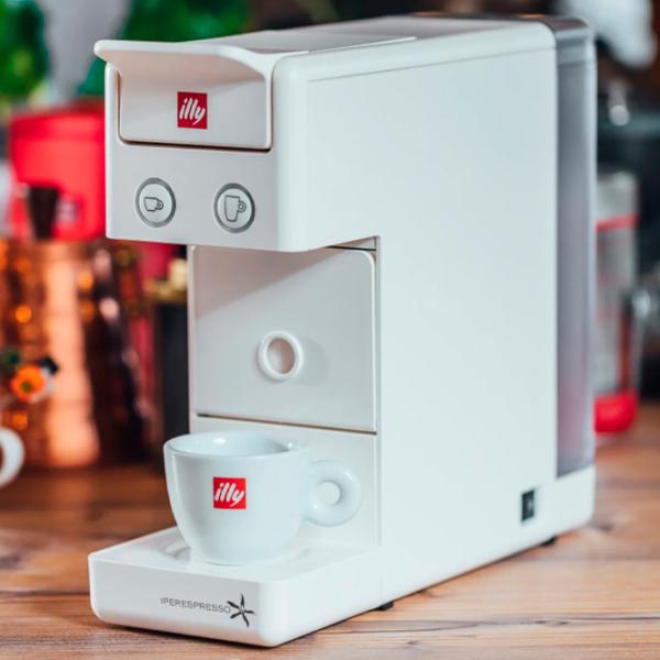 Espressor Illy Y3.3  / 0.75 l / White photo 6