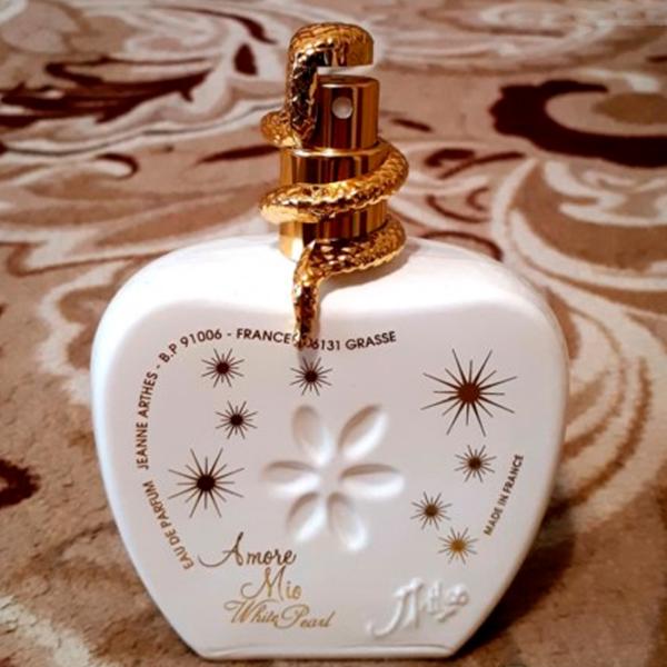 Parfum pentru femei Jeanne Arthes Amore Mio White Pearl Apă de parfum / Fructat photo 2 Parfum pentru femei Jeanne Arthes Amore Mio White Pearl Apă de parfum / Fructat photo 2
