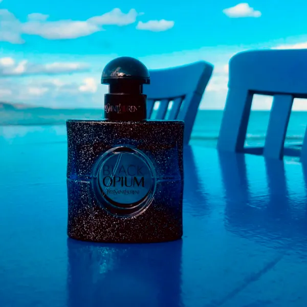 Parfum pentru femei Yves Saint Laurent Black Opium Intense Apă de parfum / Oriental photo 3 Parfum pentru femei Yves Saint Laurent Black Opium Intense Apă de parfum / Oriental photo 3
