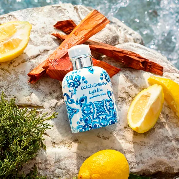 Парфюм для мужчин Dolce & Gabbana Light Blue Summer Vibes Pour Homme Туалетная вода / Фужерный  photo 4 Парфюм для мужчин Dolce & Gabbana Light Blue Summer Vibes Pour Homme Туалетная вода / Фужерный  photo 4