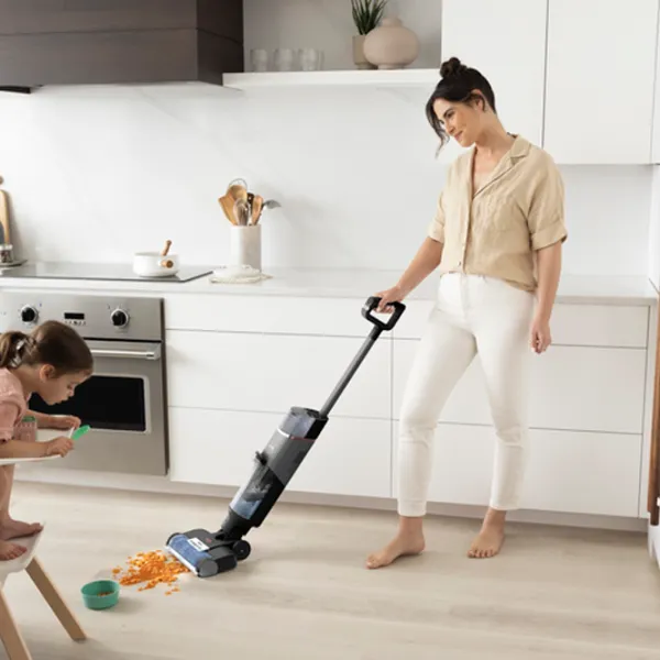 Aspirator vertical Shark WD210EU 170 W / Black Gray photo 7