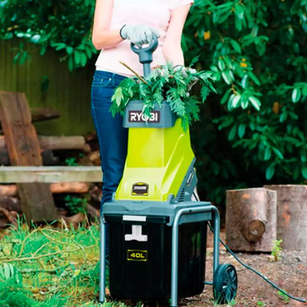 Tocător pentru crengi și resturi vegetale pentru crengi Ryobi RSH2545B 107 dB / 2500 W photo 4