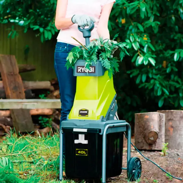 Tocător pentru crengi și resturi vegetale pentru crengi Ryobi RSH2545B 107 dB / 2500 W photo 5