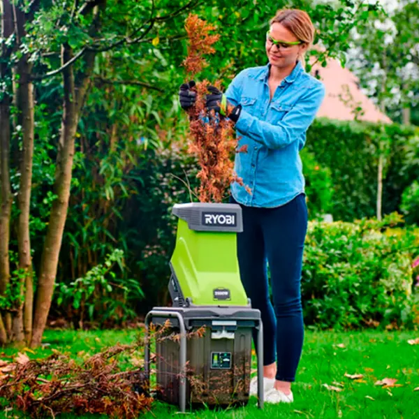 Tocător pentru crengi și resturi vegetale pentru crengi Ryobi RSH2545B 107 dB / 2500 W photo 7