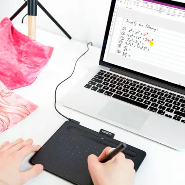 Графический планшет Wacom One Small A6 / Черный photo 5