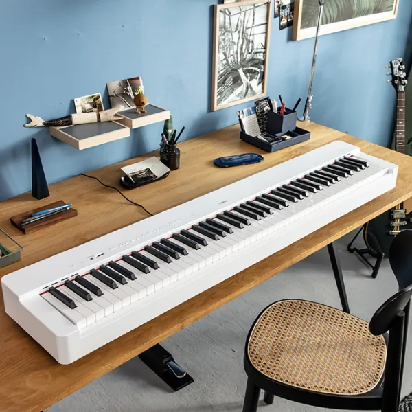 Цифровой пиан Yamaha P-225 Акустический / 88 клавиш / Split / Белый photo 8