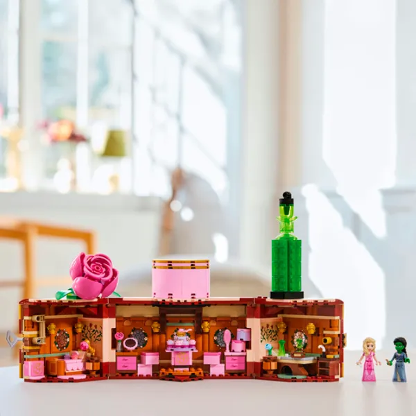 Конструктор LEGO Glinda & Elphaba's Dormitory Классический/ Зеленый photo 8