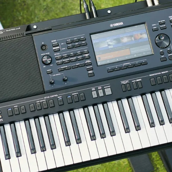 Sintetizator digital Yamaha PSR-SX700 61 clape / 128 voci / Plastic / Black photo 5