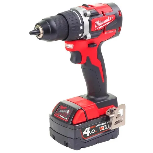 Дрель-шуруповерт Milwaukee M18CBLDD-402C 1800 об/мин photo 1 Дрель-шуруповерт Milwaukee M18CBLDD-402C 1800 об/мин photo 1