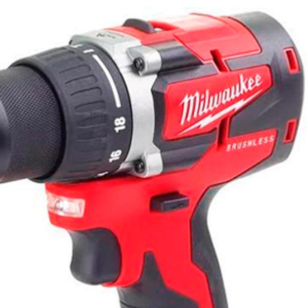 Дрель-шуруповерт Milwaukee M18CBLDD-402C 1800 об/мин photo 9 Дрель-шуруповерт Milwaukee M18CBLDD-402C 1800 об/мин photo 9