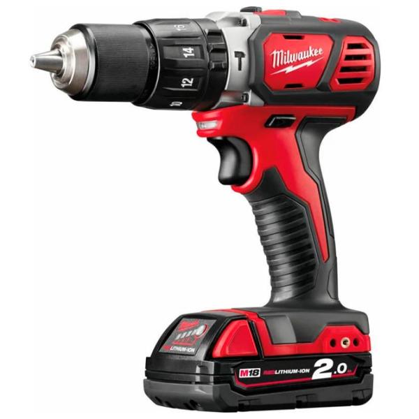 Дрель-шуруповерт Milwaukee M18BPD-202C 1800 об/мин photo 1 Дрель-шуруповерт Milwaukee M18BPD-202C 1800 об/мин photo 1