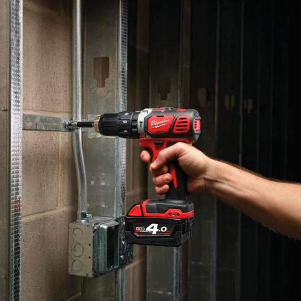 Дрель-шуруповерт Milwaukee M18BPD-402C 1800 об/мин photo 4