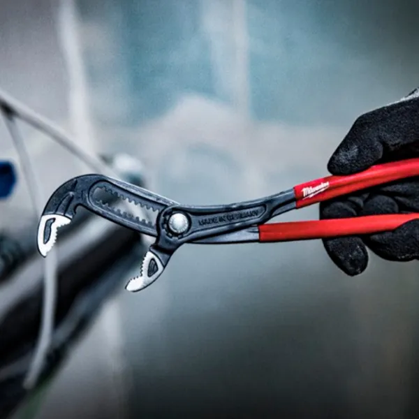 Клещи переставные Milwaukee 4932492459 250 мм photo 2 Клещи переставные Milwaukee 4932492459 250 мм photo 2