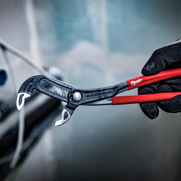 Клещи переставные Milwaukee 4932492459 250 мм photo 2 Клещи переставные Milwaukee 4932492459 250 мм photo 2