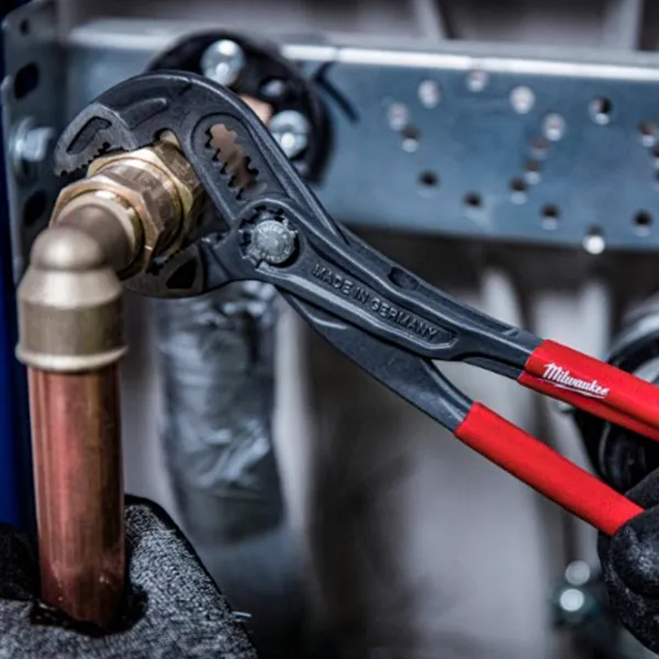 Клещи переставные Milwaukee 4932492459 250 мм photo 3 Клещи переставные Milwaukee 4932492459 250 мм photo 3