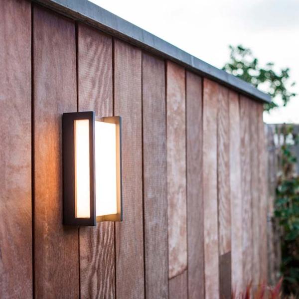 Настенный светильник Lutec Qubo 18 Вт / SMD photo 2 Настенный светильник Lutec Qubo 18 Вт / SMD photo 2