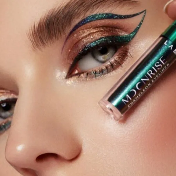 Подводка для глаз Lamel CHAMELEON EYELINER 1.2 мл / Chameleon photo 3 Подводка для глаз Lamel CHAMELEON EYELINER 1.2 мл / Chameleon photo 3