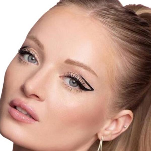Подводка для глаз Lancome LINER IDOLE 1 мл / Черный photo 2 Подводка для глаз Lancome LINER IDOLE 1 мл / Черный photo 2