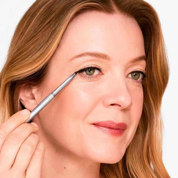 Карандаш для глаз Clinique Q/LINER EYES  / Черный photo 2 Карандаш для глаз Clinique Q/LINER EYES  / Черный photo 2
