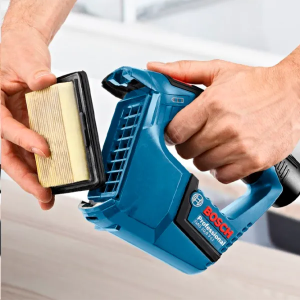 Aspirator portabil Bosch B06019C6200 7420 W / Black Blue photo 8 Aspirator portabil Bosch B06019C6200 7420 W / Black Blue photo 8